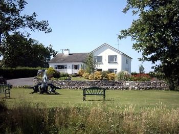 Couette-café The Waterfront House Country 3*