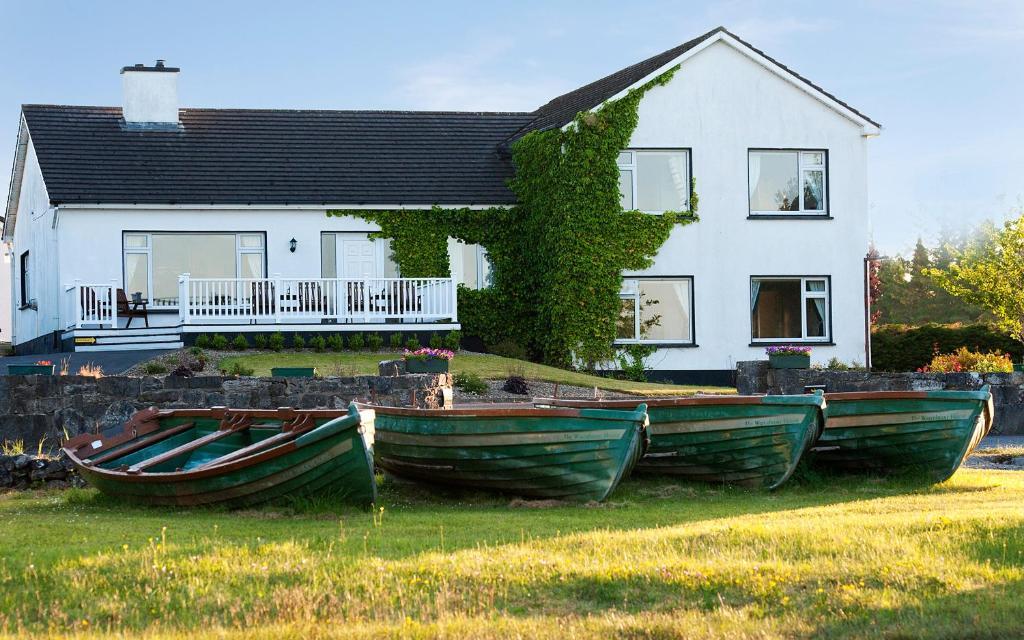 The Waterfront House Country 3*