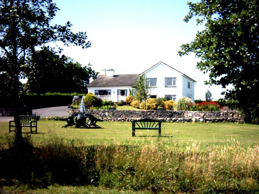 The Waterfront House Country 3*